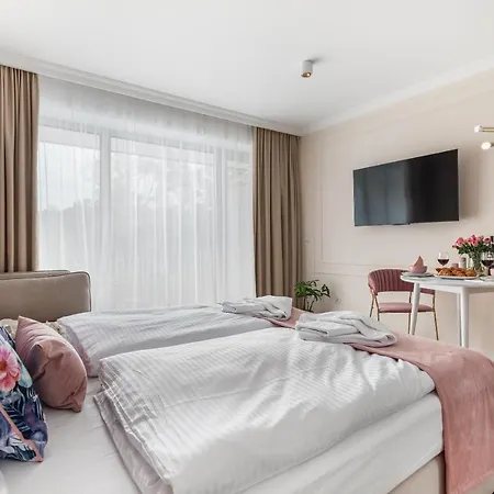 Golden Line Apartments Свіноуйсьце Екстер'єр фото