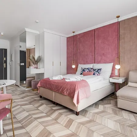 Golden Line Apartments Свіноуйсьце Екстер'єр фото