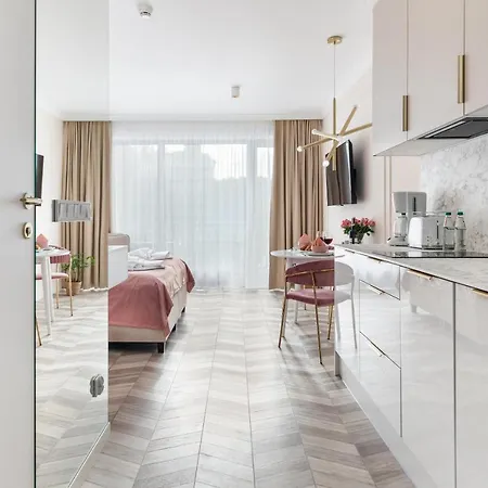 Golden Line Apartments Свіноуйсьце Екстер'єр фото