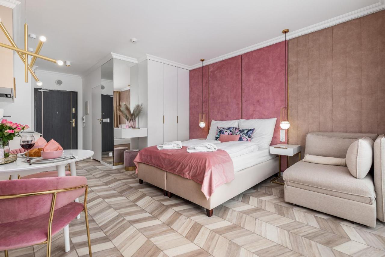 Golden Line Apartment