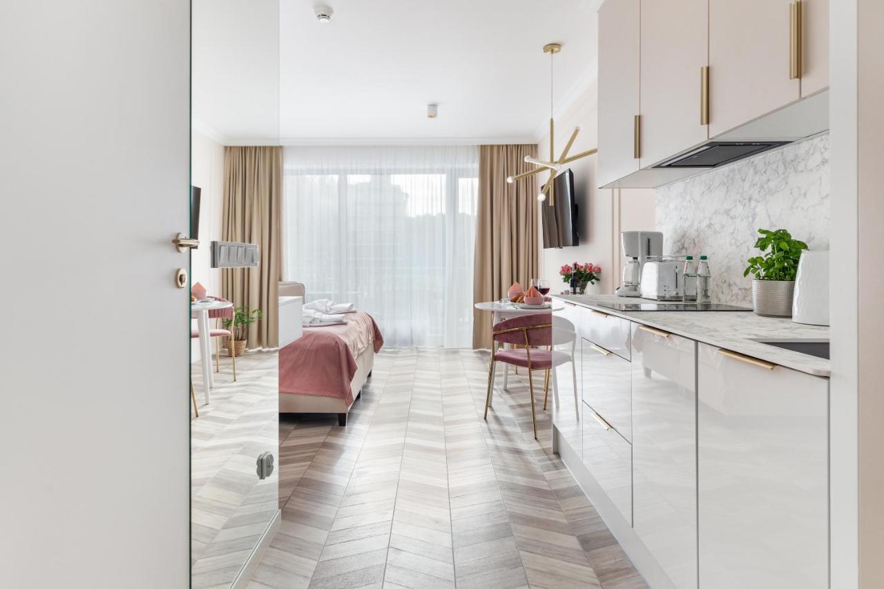 Golden Line Apartment