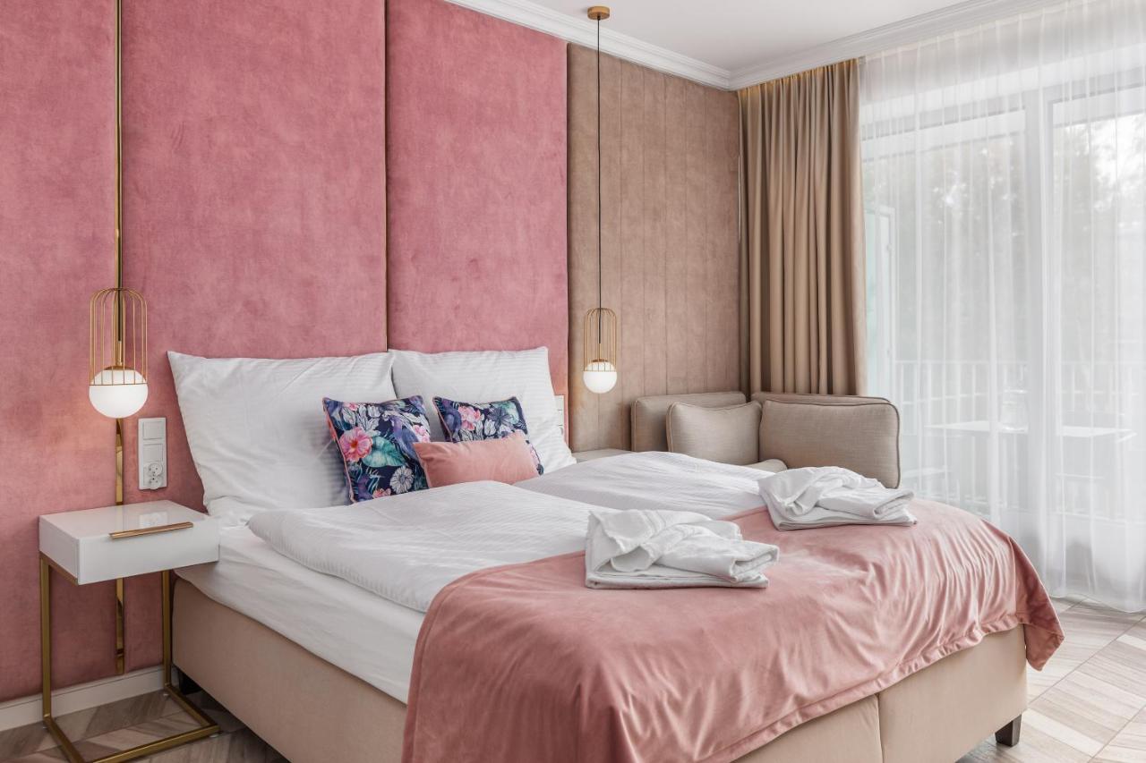 Golden Line Apartment